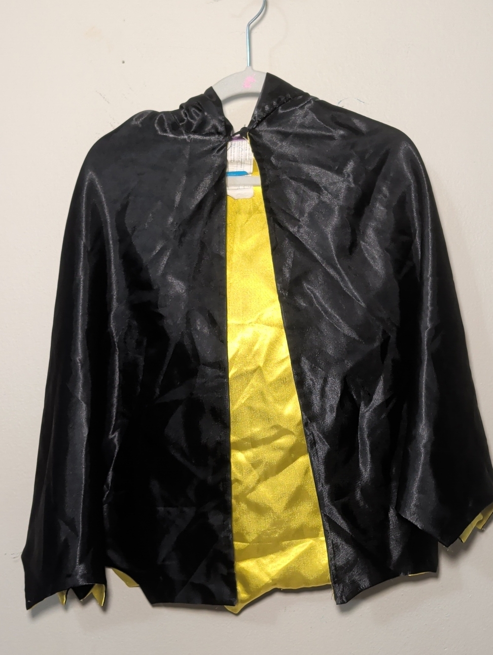 Batman Black Cape with Yellow Lining Costume Dress-up Play Little Kids One Size
